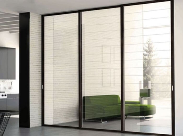 Mẫu cửa lùa nhôm kính 3 cánh