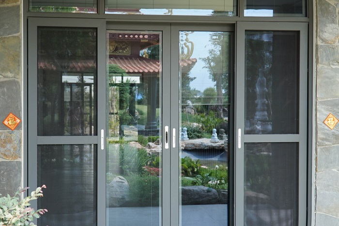 Phát Lộc - Cửa hàng nhôm kính giá rẻ, chất lượng