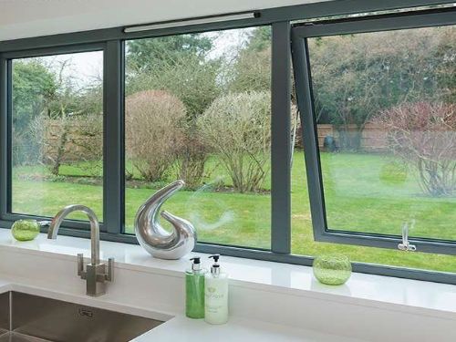 Cửa sổ nhôm kính mở hất